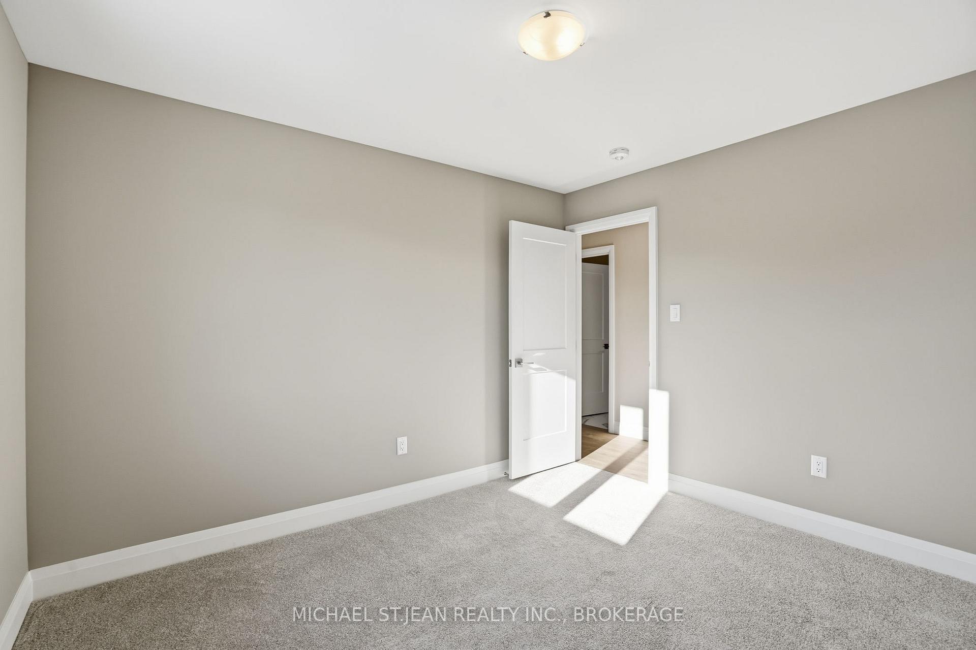 Photo 38 of Lot 7 Klein Circle, Hamilton, Ancaster — HOMEH