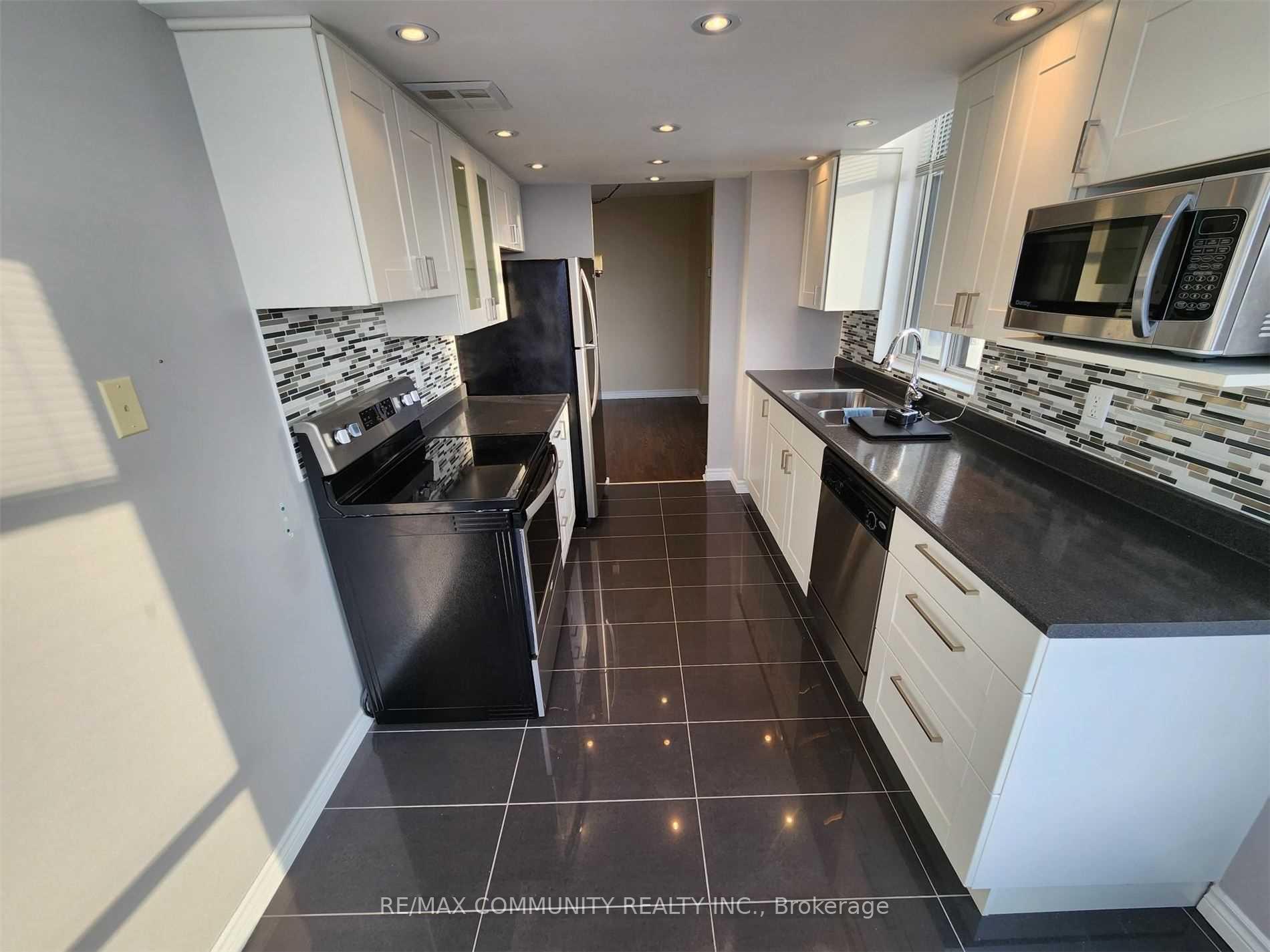 Photo 13 of Unit 1405, 26 Hanover Road, Brampton, Queen Street Corridor — HOMEH