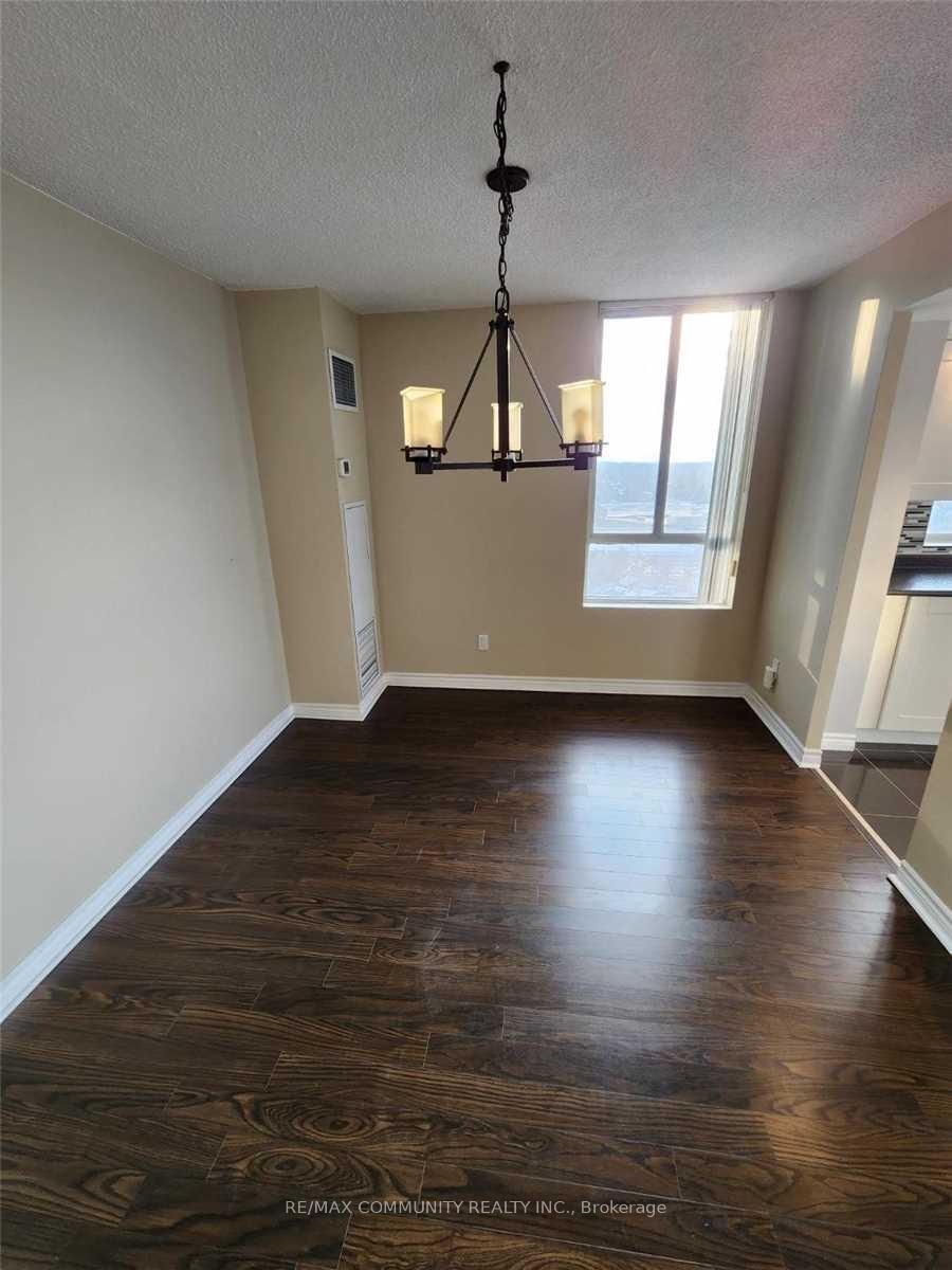 Photo 11 of Unit 1405, 26 Hanover Road, Brampton, Queen Street Corridor — HOMEH