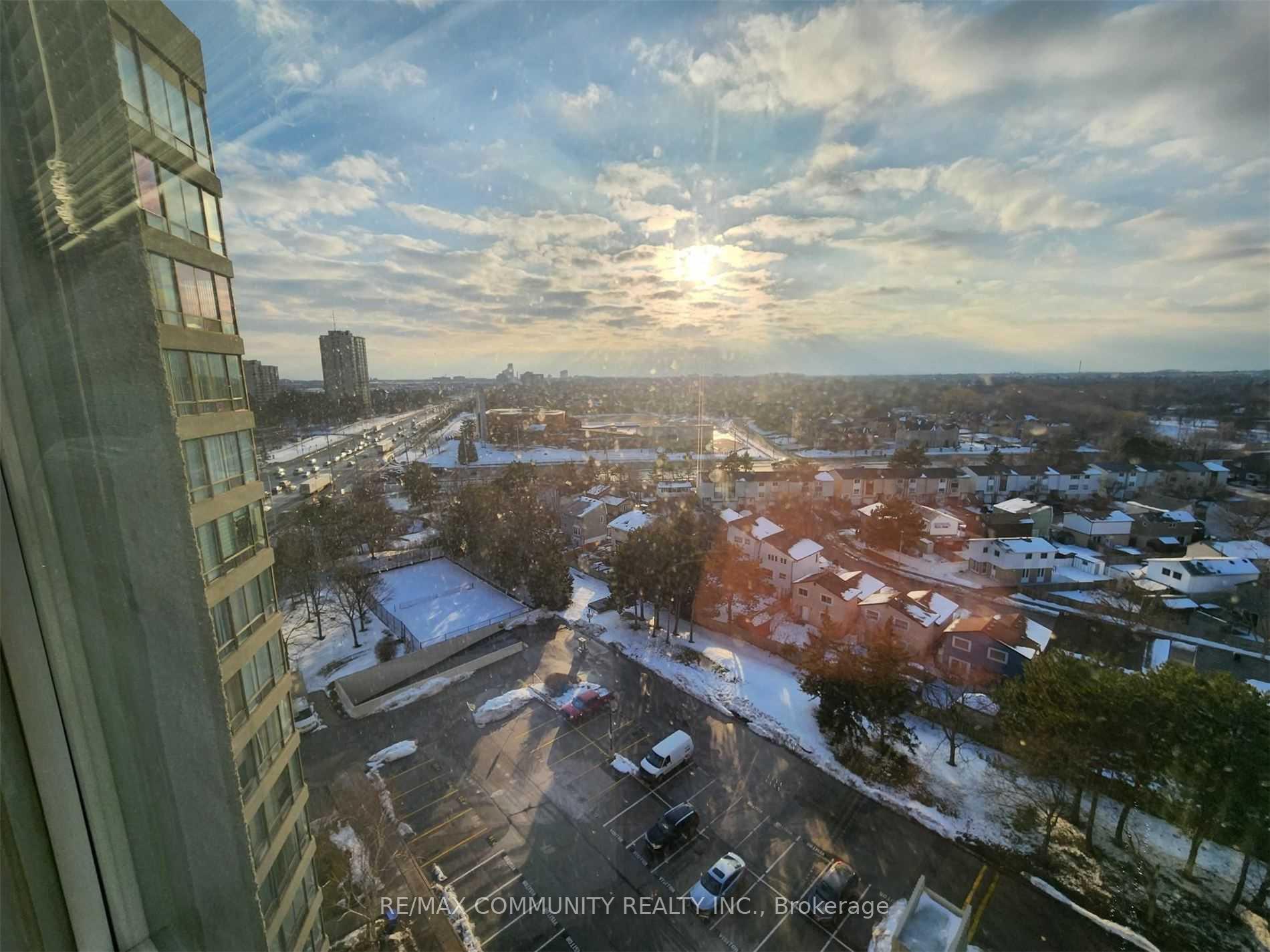 Photo 16 of Unit 1405, 26 Hanover Road, Brampton, Queen Street Corridor — HOMEH