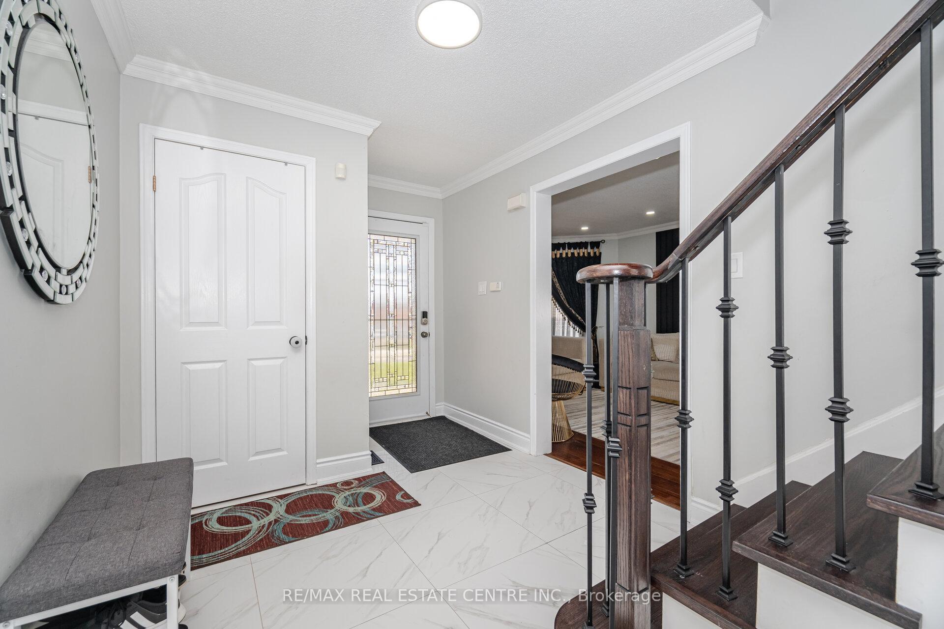 Photo 8 of 20 St Mark Place, Brampton, Northwood Park — HOMEH