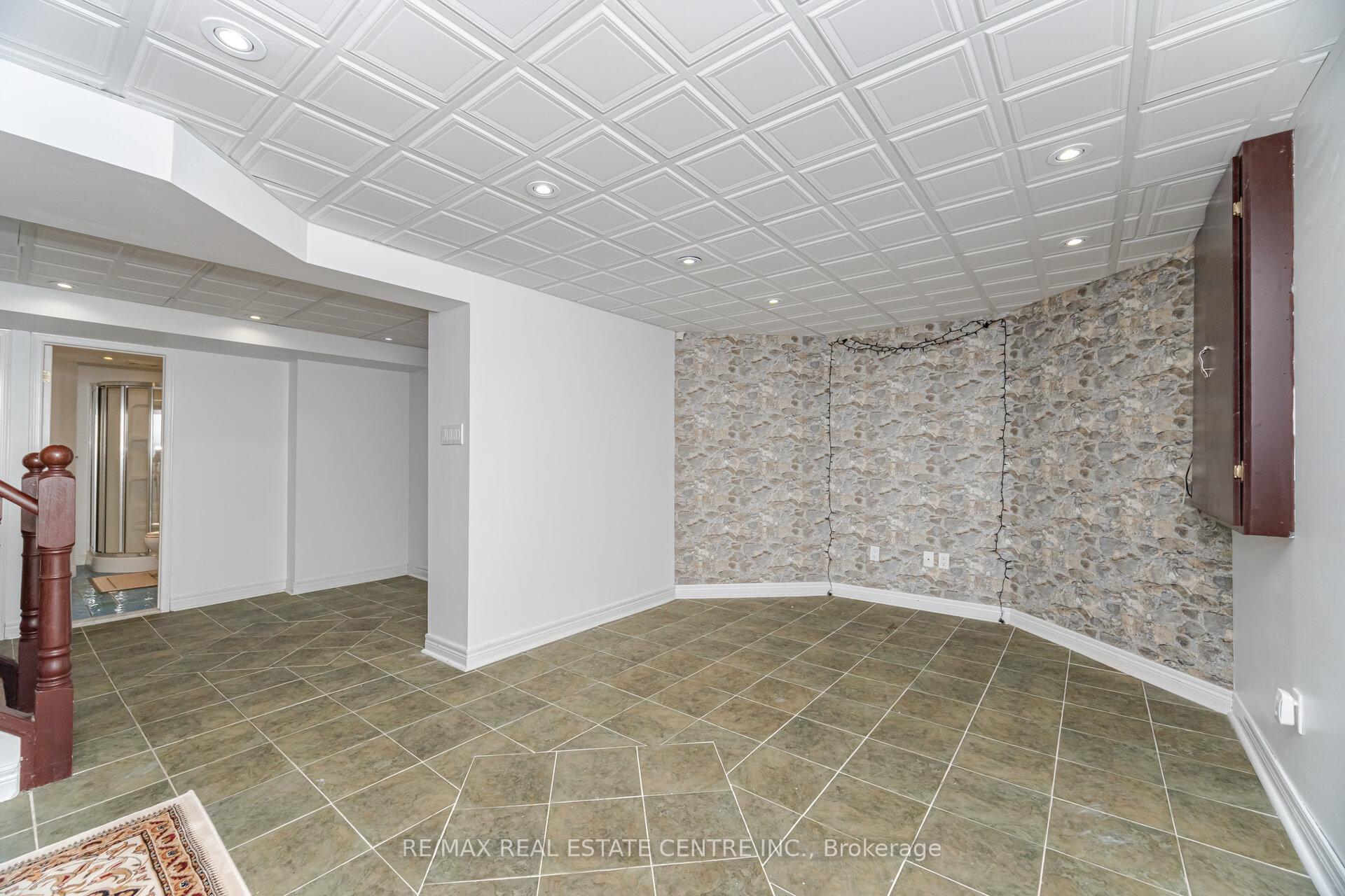 Photo 36 of 20 St Mark Place, Brampton, Northwood Park — HOMEH