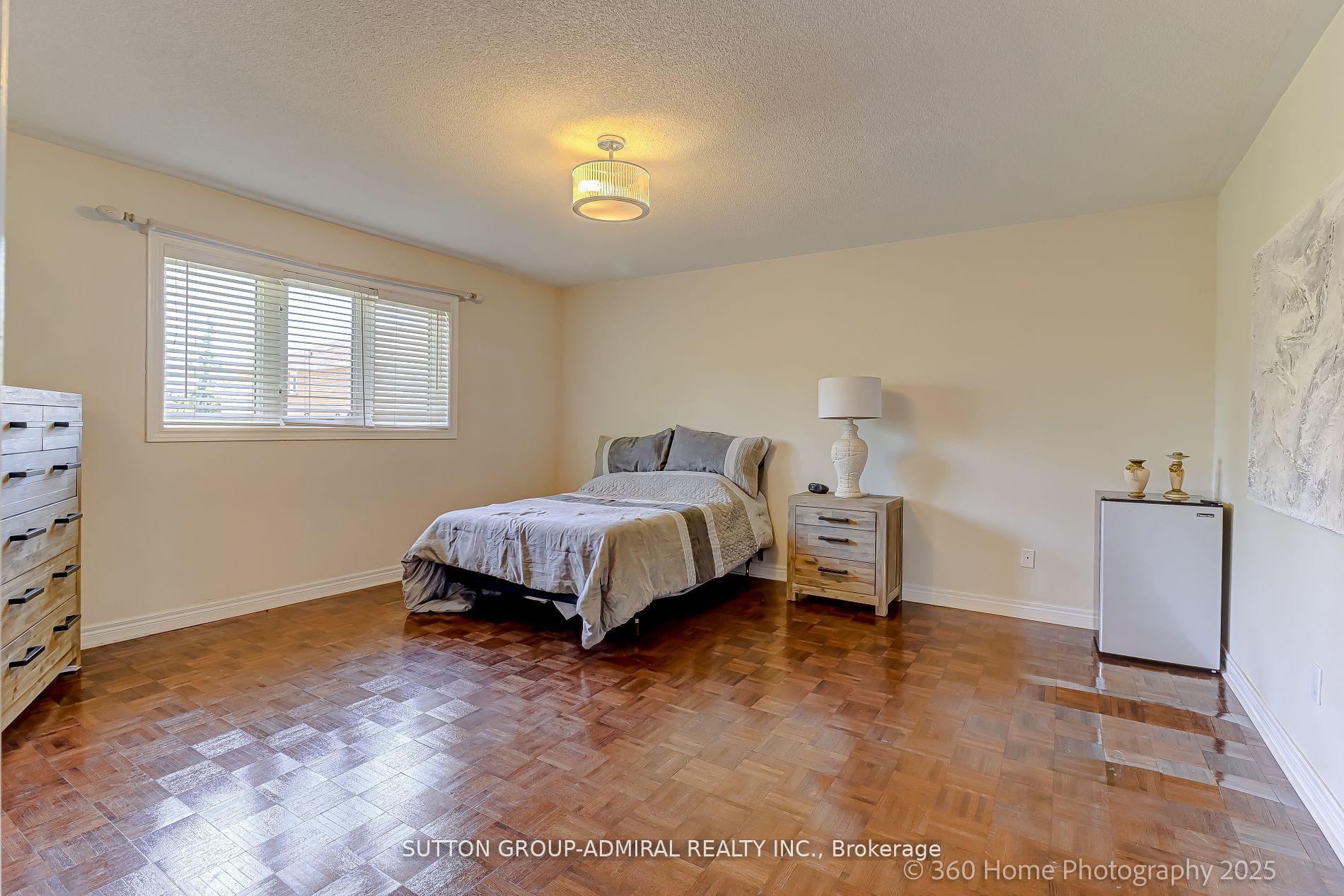 Photo 20 of 22 Karta Court, Vaughan, East Woodbridge — HOMEH