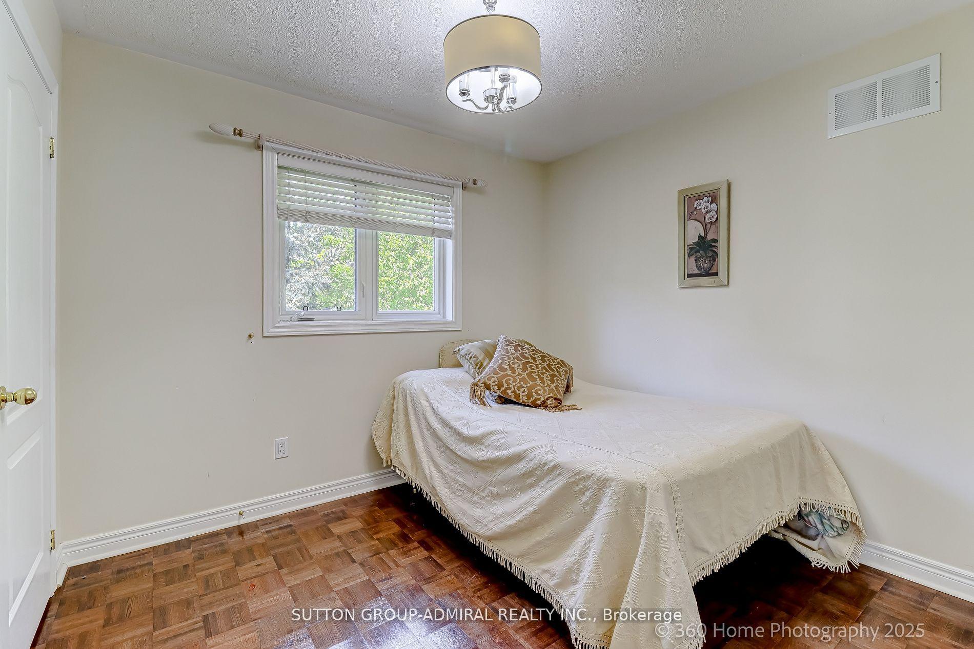 Photo 22 of 22 Karta Court, Vaughan, East Woodbridge — HOMEH