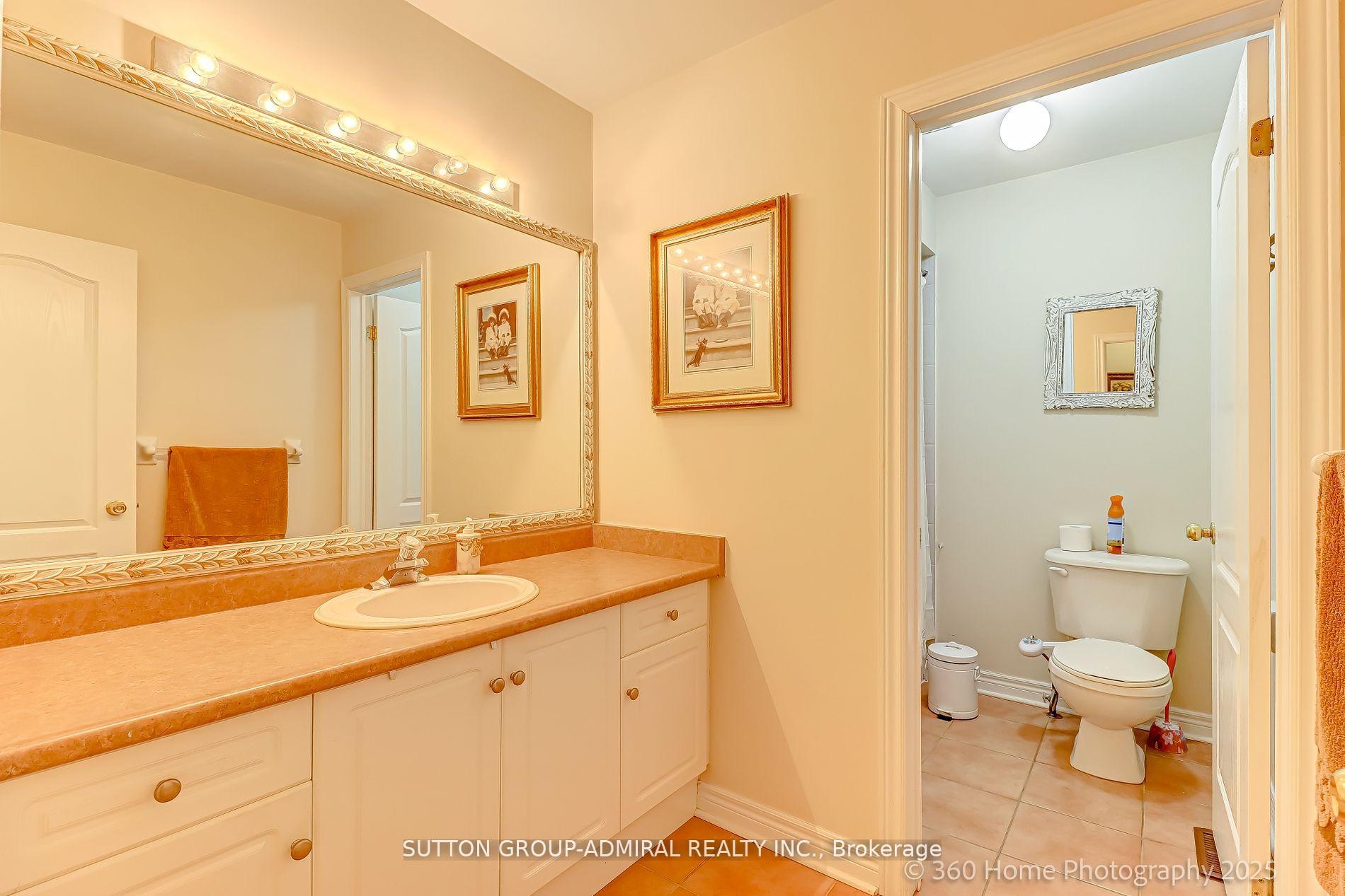 Photo 18 of 22 Karta Court, Vaughan, East Woodbridge — HOMEH