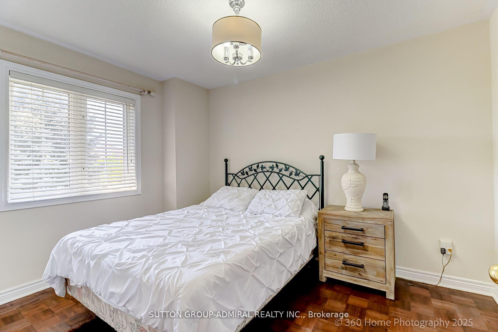Photo 19 of 22 Karta Court, Vaughan, East Woodbridge — HOMEH