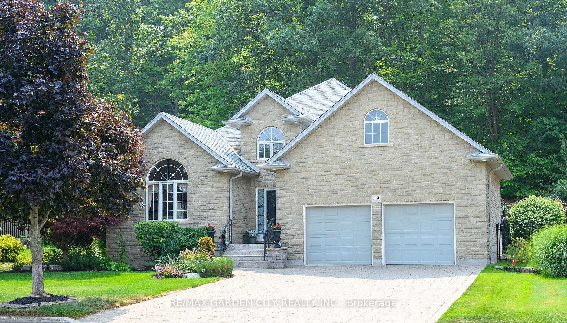 Photo 1 of 19 Bell Avenue, Grimsby, Grimsby East — HOMEH