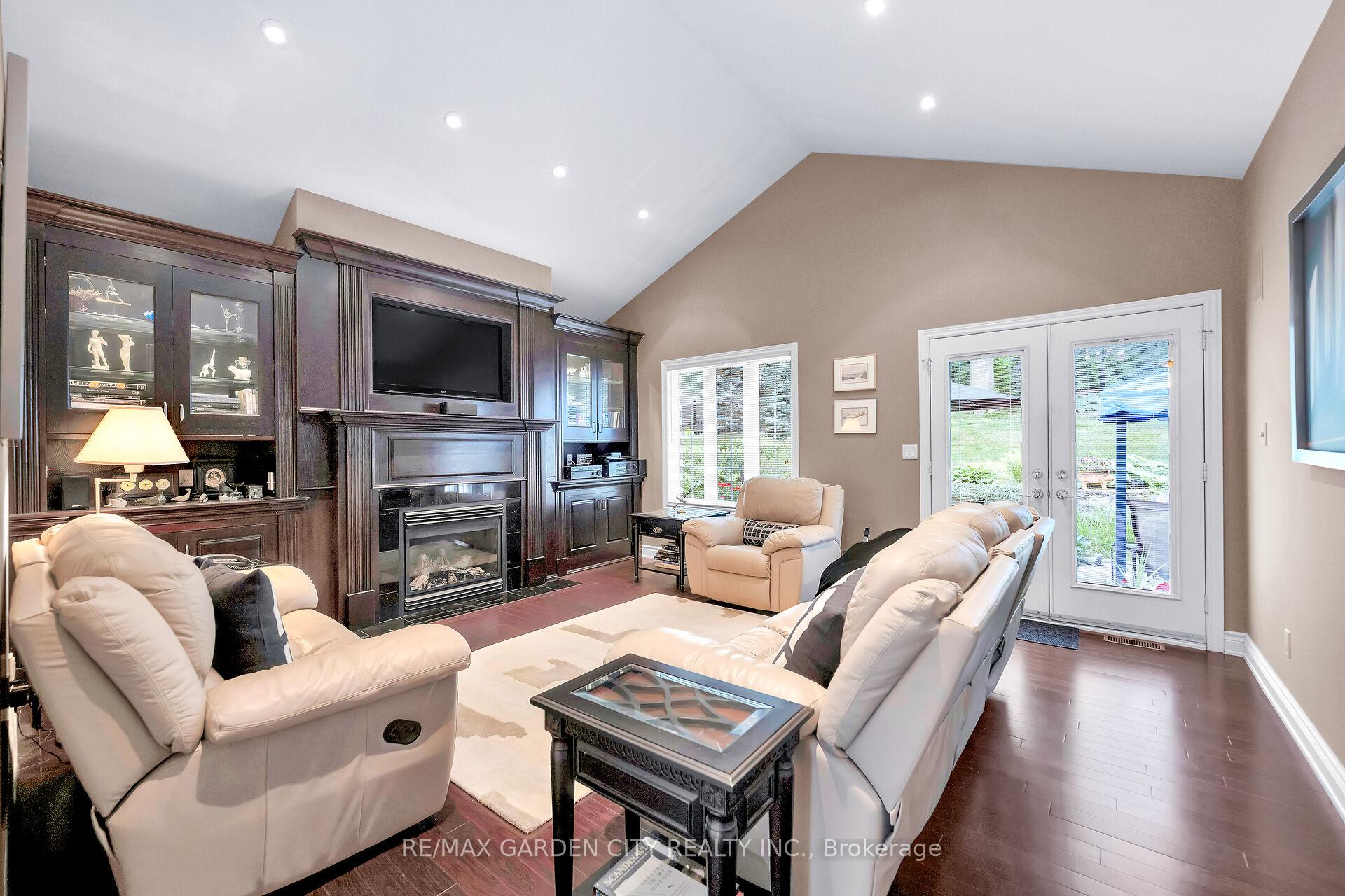 Photo 5 of 19 Bell Avenue, Grimsby, Grimsby East — HOMEH