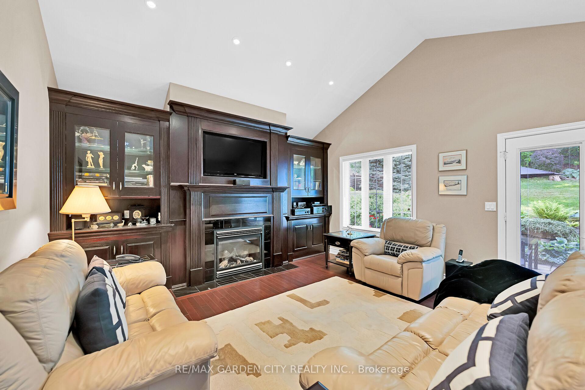 Photo 7 of 19 Bell Avenue, Grimsby, Grimsby East — HOMEH