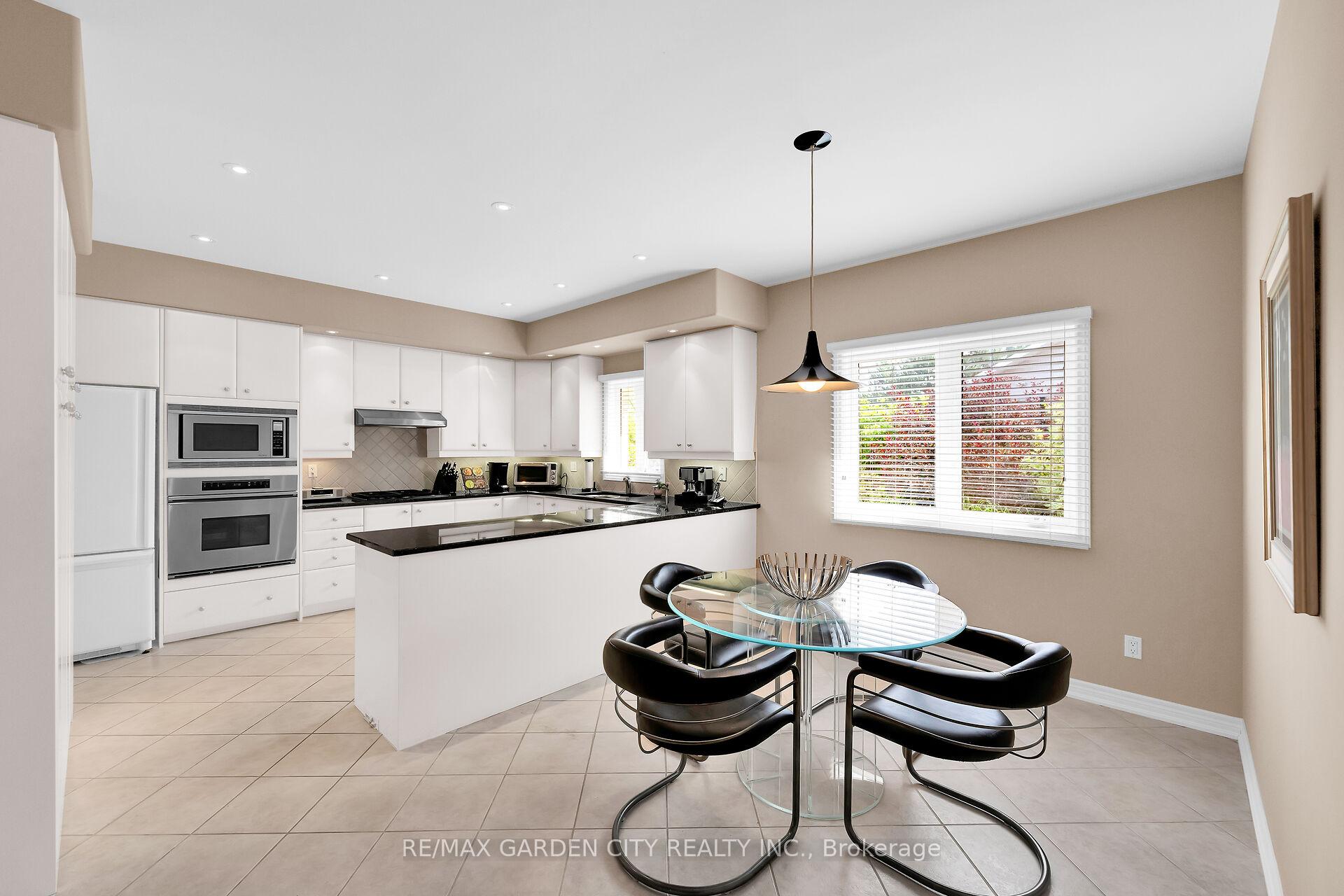 Photo 23 of 19 Bell Avenue, Grimsby, Grimsby East — HOMEH