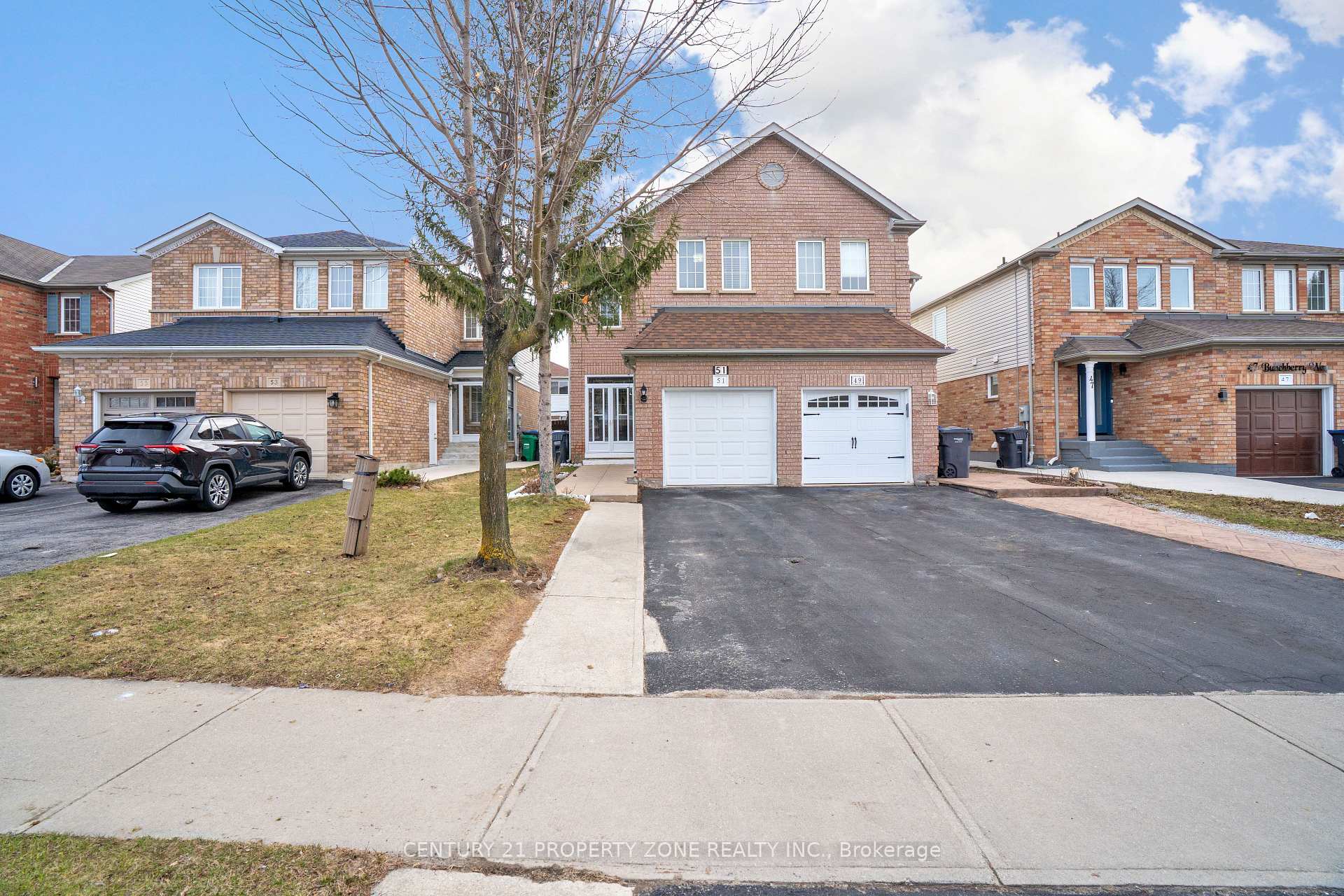 Photo 8 of 51 Bunchberry Way, Brampton, Sandringham-Wellington — HOMEH