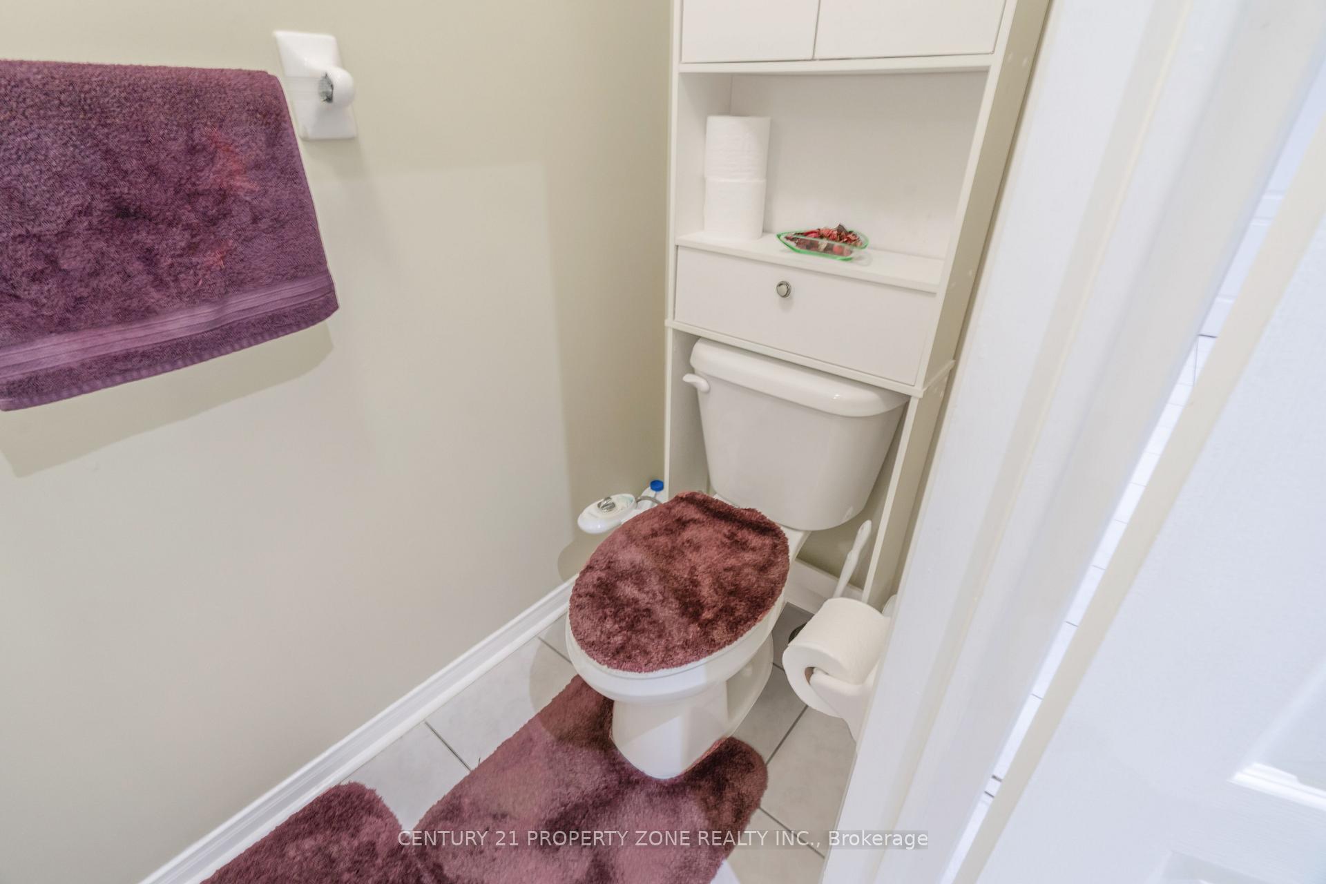 Photo 26 of 51 Bunchberry Way, Brampton, Sandringham-Wellington — HOMEH