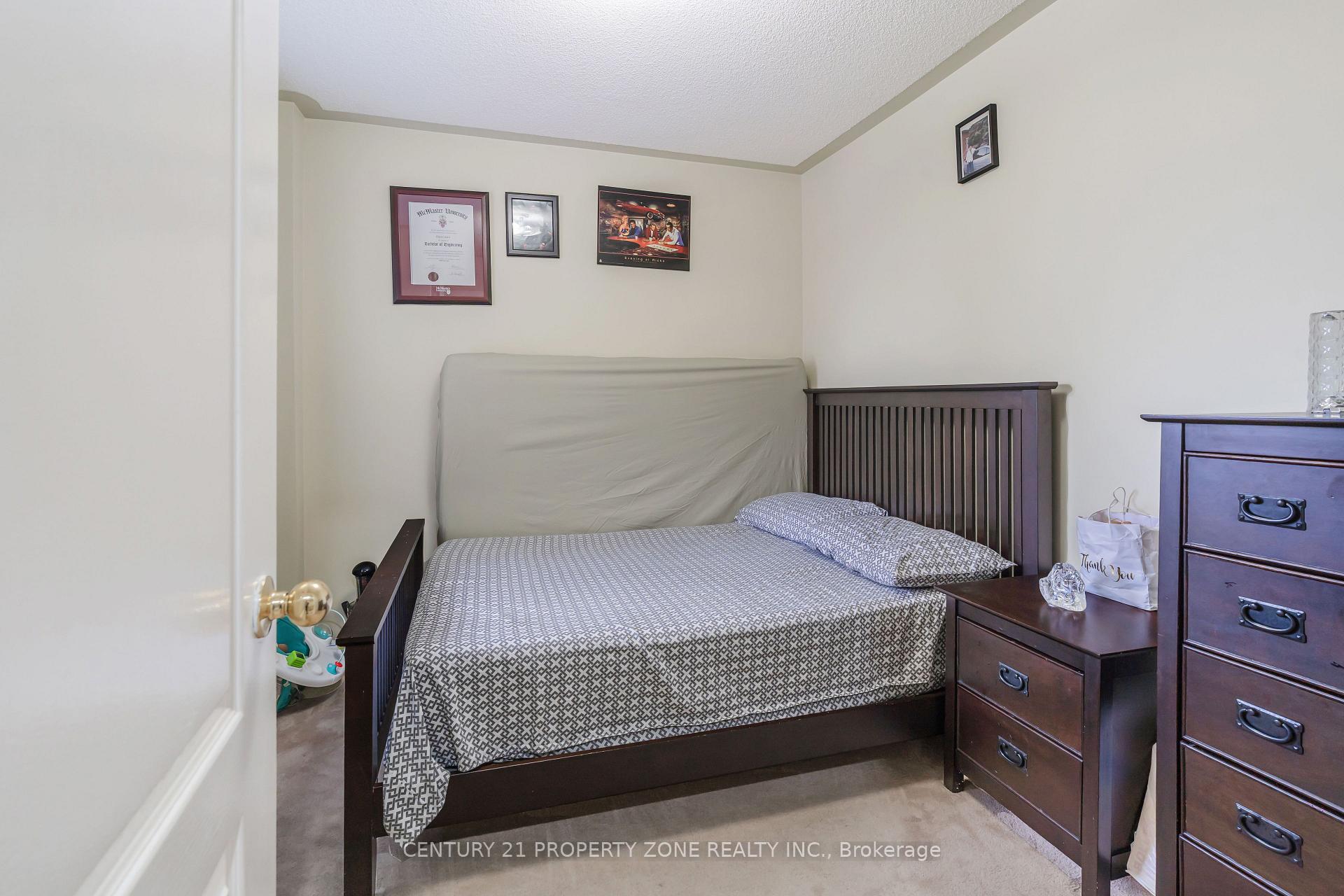 Photo 35 of 51 Bunchberry Way, Brampton, Sandringham-Wellington — HOMEH