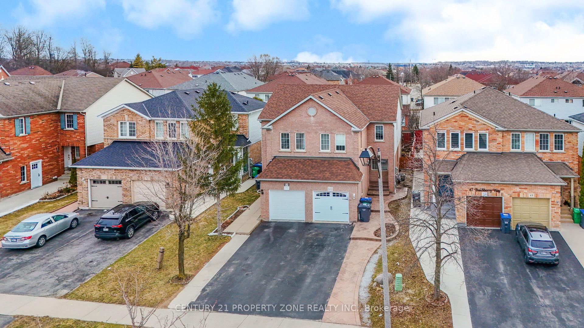 Photo 49 of 51 Bunchberry Way, Brampton, Sandringham-Wellington — HOMEH
