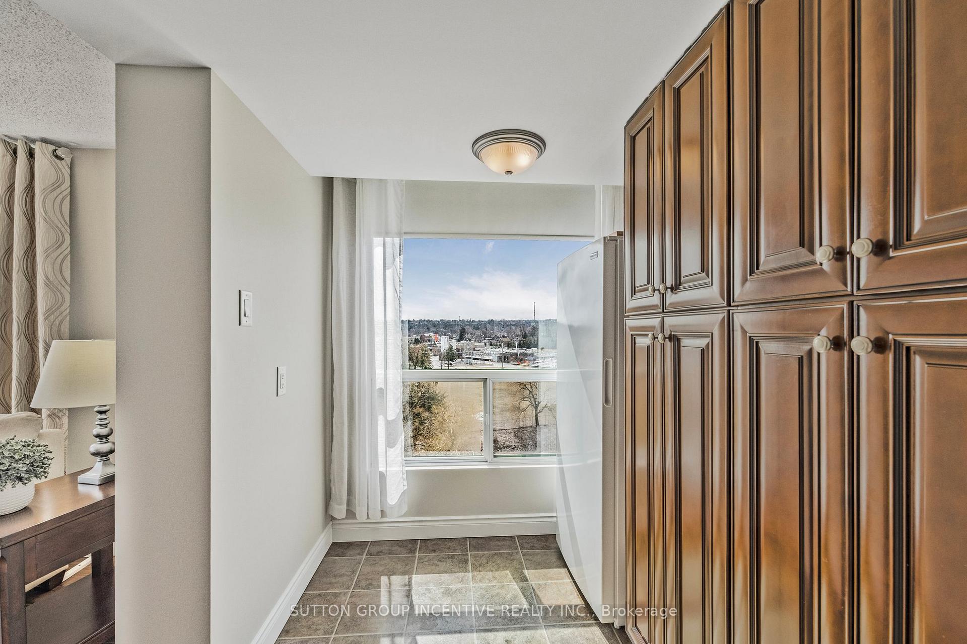 Photo 7 of Unit 710, 75 Ellen Street, Barrie, Lakeshore — HOMEH
