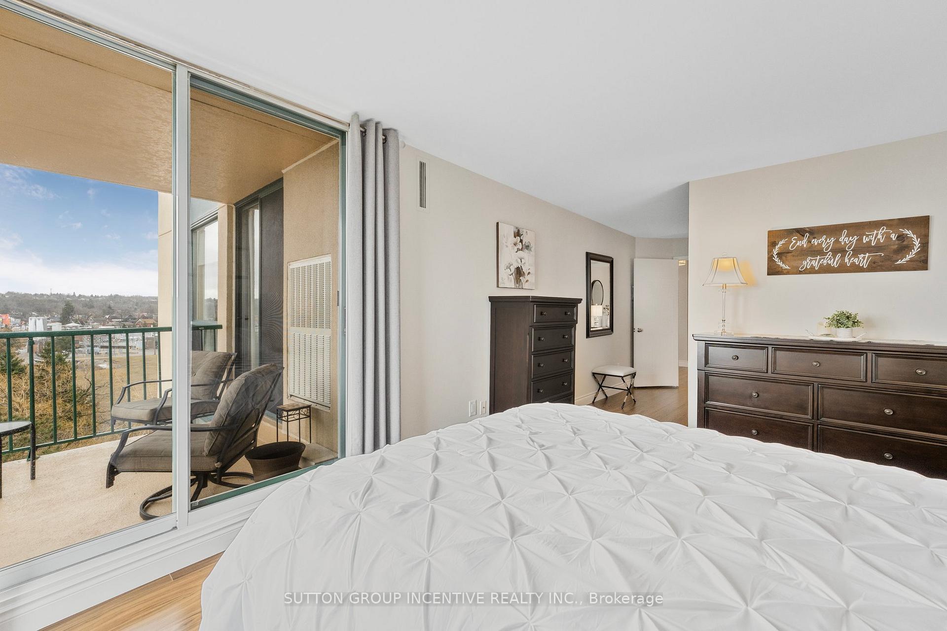Photo 3 of Unit 710, 75 Ellen Street, Barrie, Lakeshore — HOMEH