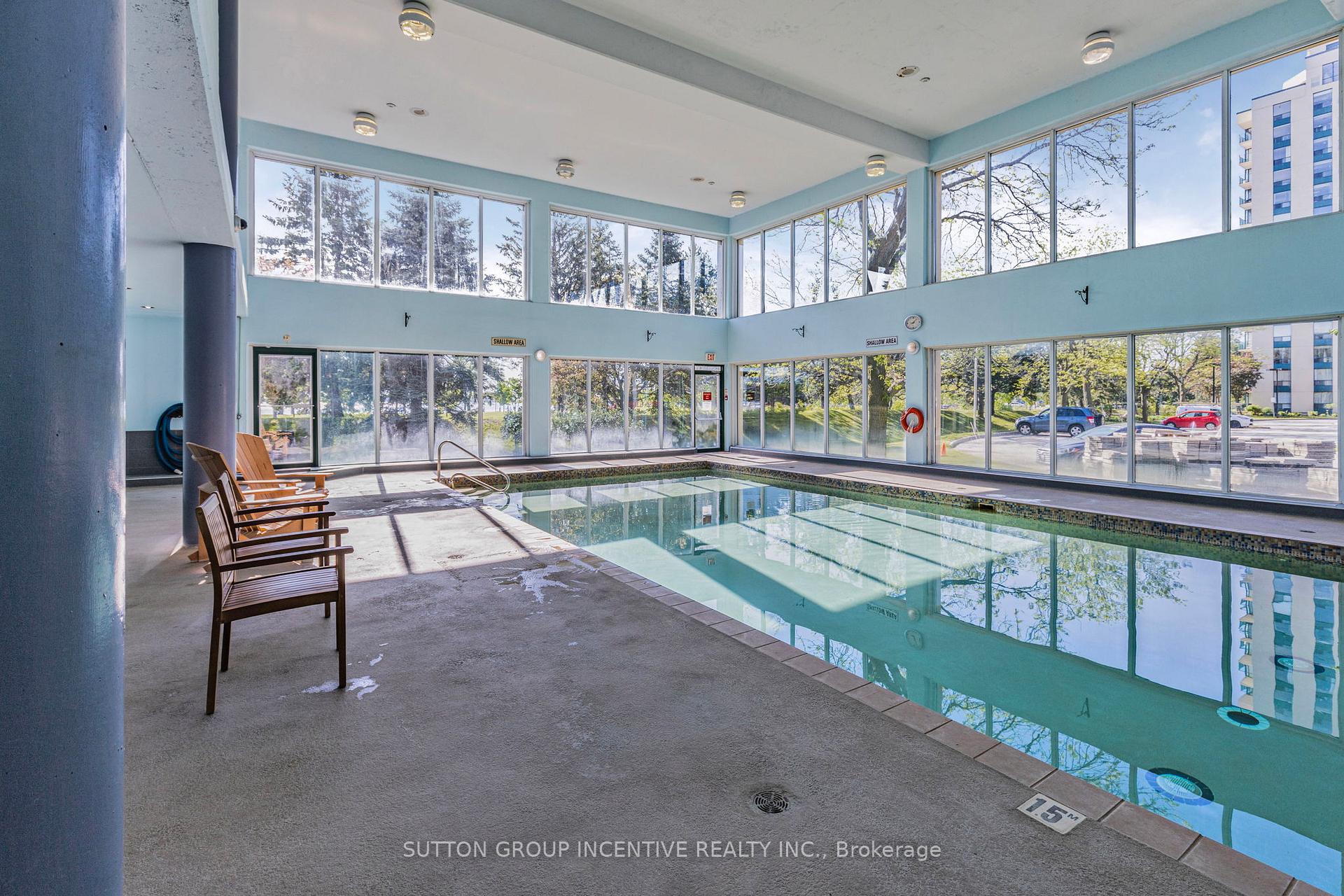 Photo 6 of Unit 710, 75 Ellen Street, Barrie, Lakeshore — HOMEH