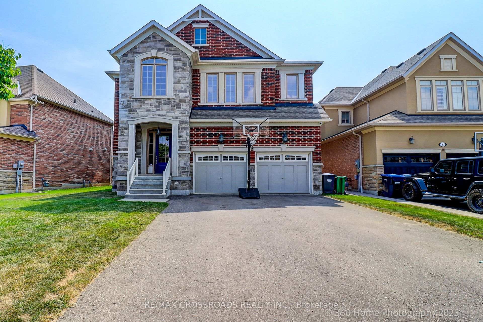 Front of 6 Prince Michael Court