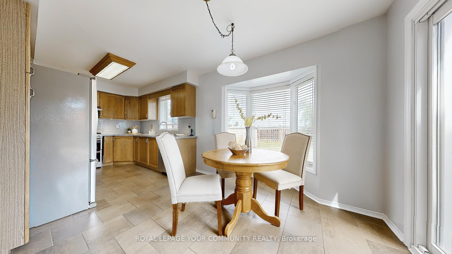 Photo 8 of 3 Reynolds Avenue, New Tecumseth, Beeton — HOMEH
