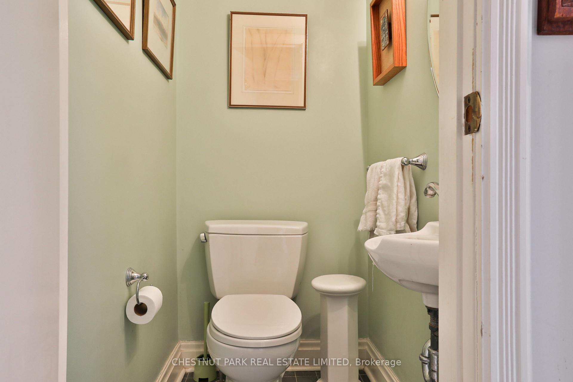 Photo 3 of 87 Tranmer Avenue, Toronto, Yonge-Eglinton — HOMEH