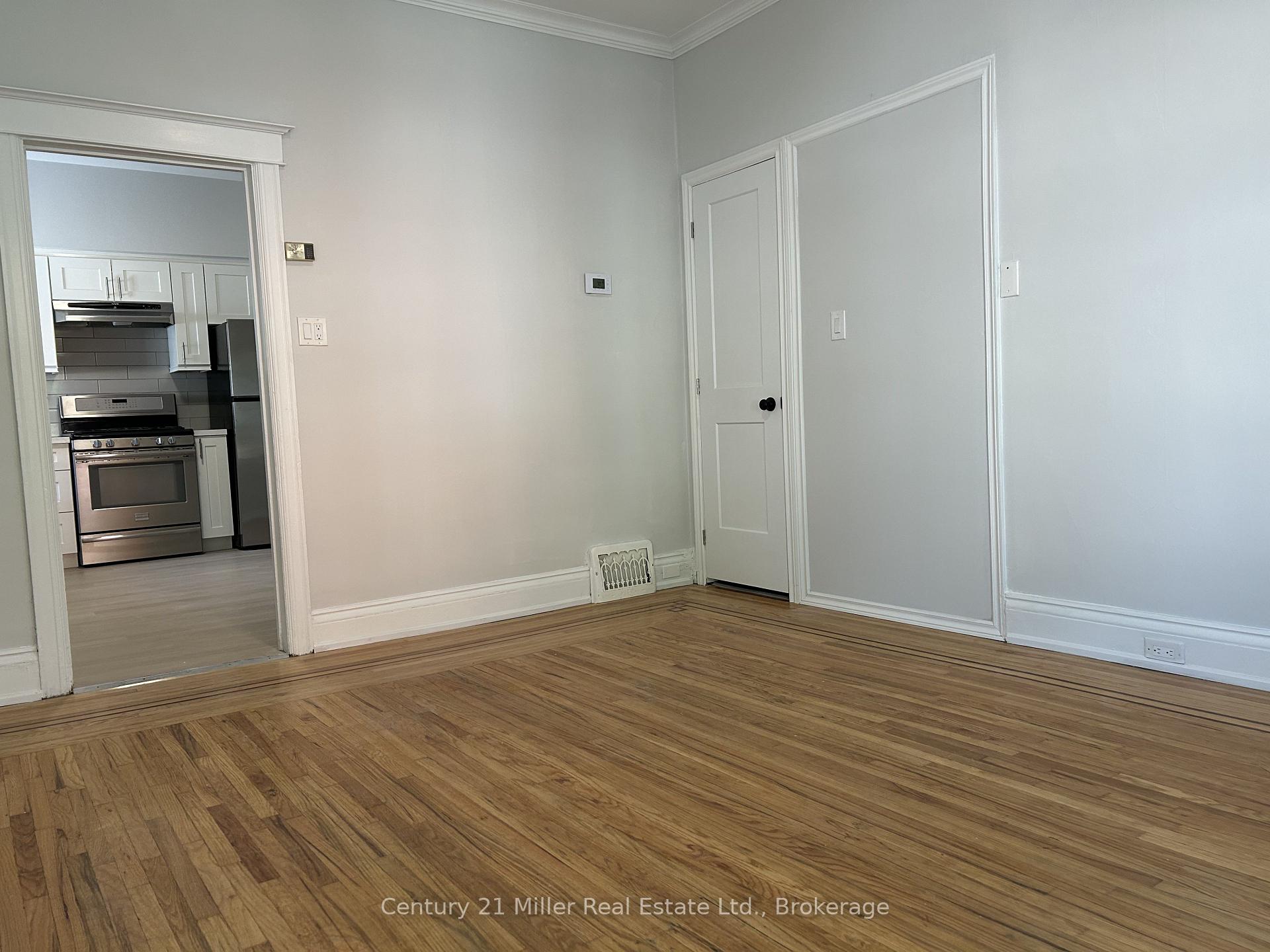 Photo 9 of Unit Main, 307 Cumberland Avenue, Hamilton, Blakeley — HOMEH