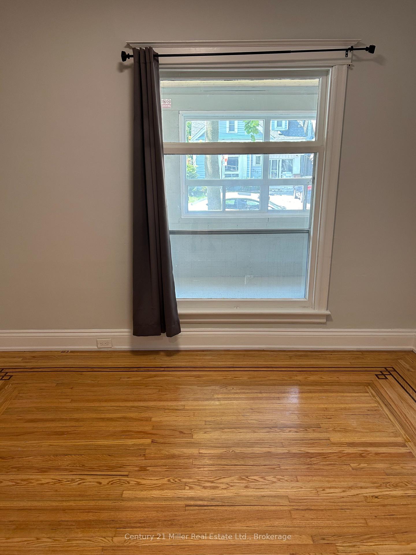 Photo 8 of Unit Main, 307 Cumberland Avenue, Hamilton, Blakeley — HOMEH
