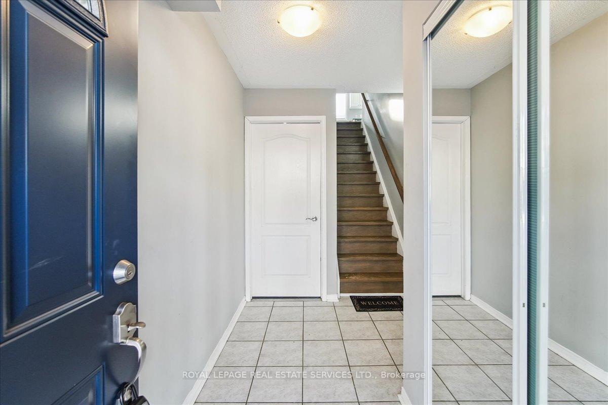 Photo 2 of Unit 32, 710 Spring Gardens Road, Burlington, Bayview — HOMEH