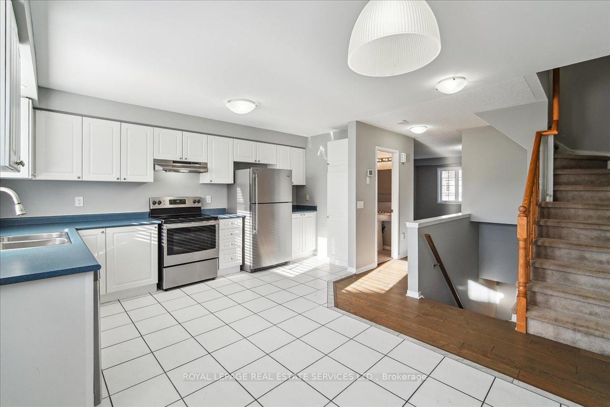 Photo 4 of Unit 32, 710 Spring Gardens Road, Burlington, Bayview — HOMEH