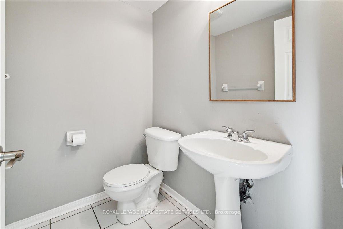 Photo 7 of Unit 32, 710 Spring Gardens Road, Burlington, Bayview — HOMEH