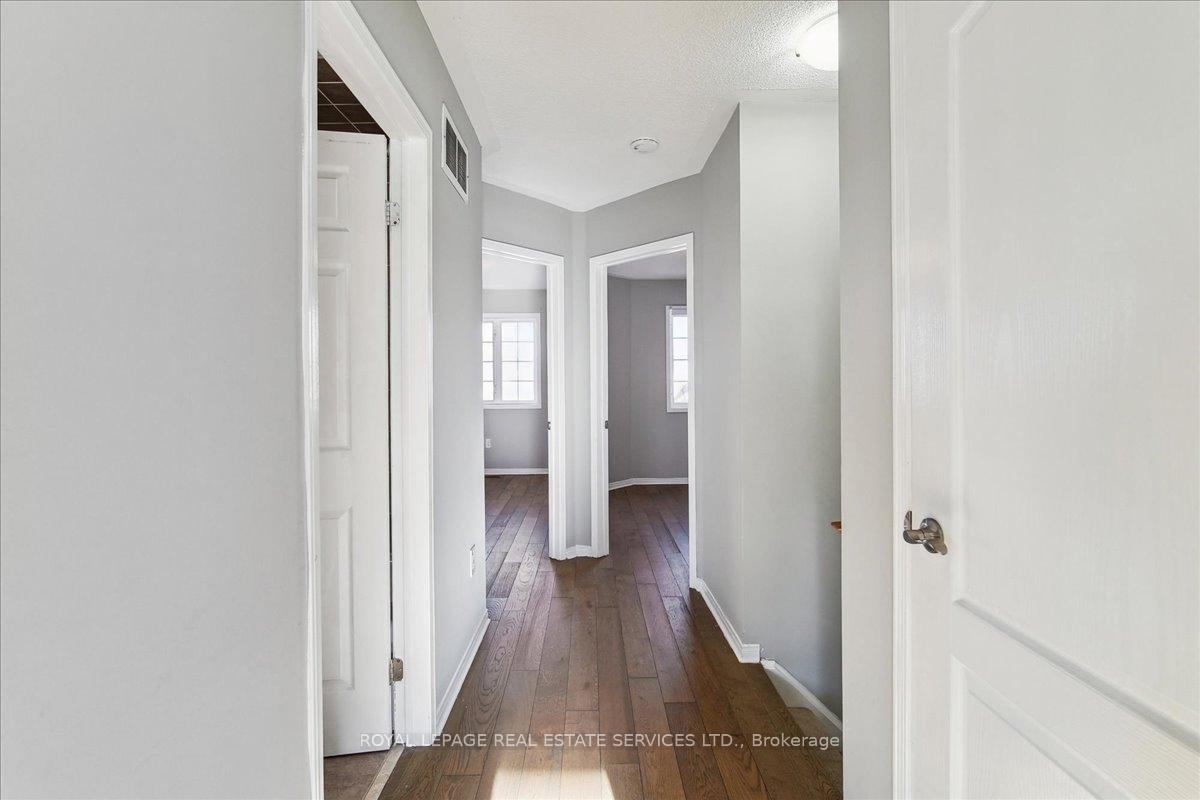 Photo 13 of Unit 32, 710 Spring Gardens Road, Burlington, Bayview — HOMEH