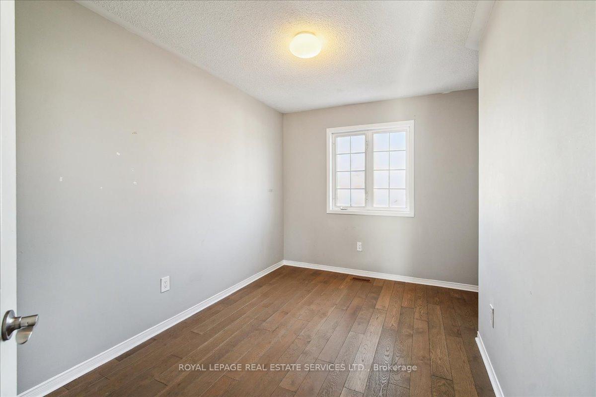 Photo 18 of Unit 32, 710 Spring Gardens Road, Burlington, Bayview — HOMEH