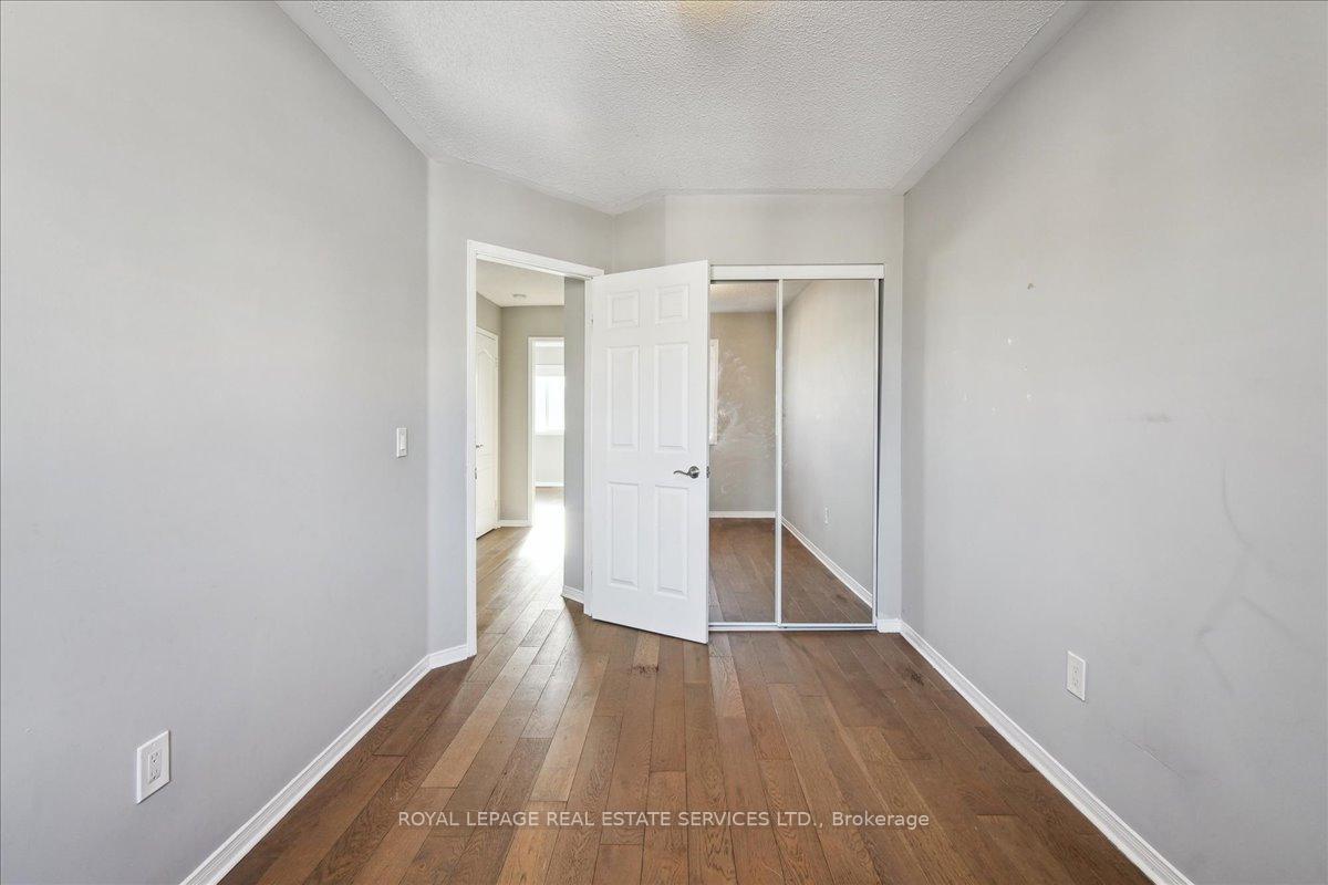 Photo 19 of Unit 32, 710 Spring Gardens Road, Burlington, Bayview — HOMEH