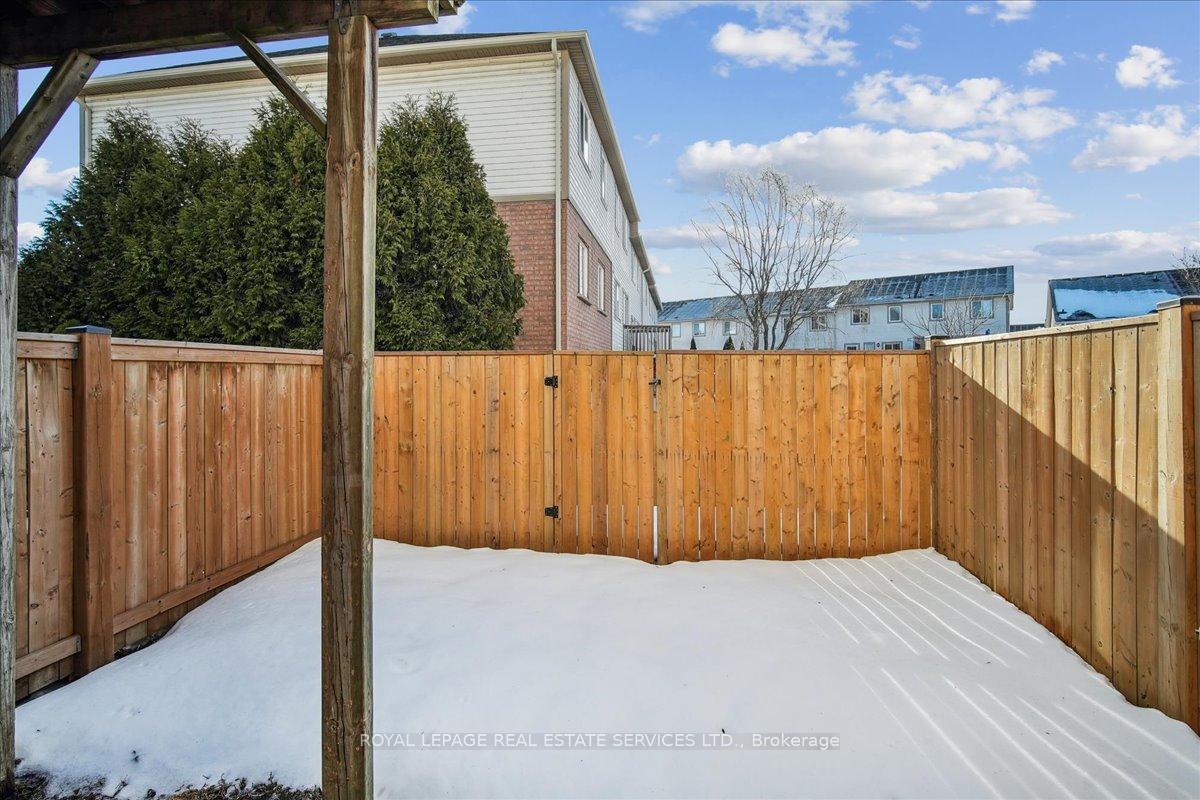 Photo 26 of Unit 32, 710 Spring Gardens Road, Burlington, Bayview — HOMEH