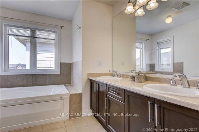 Photo 2 of 125 Donovan Heights, Milton, Scott — HOMEH
