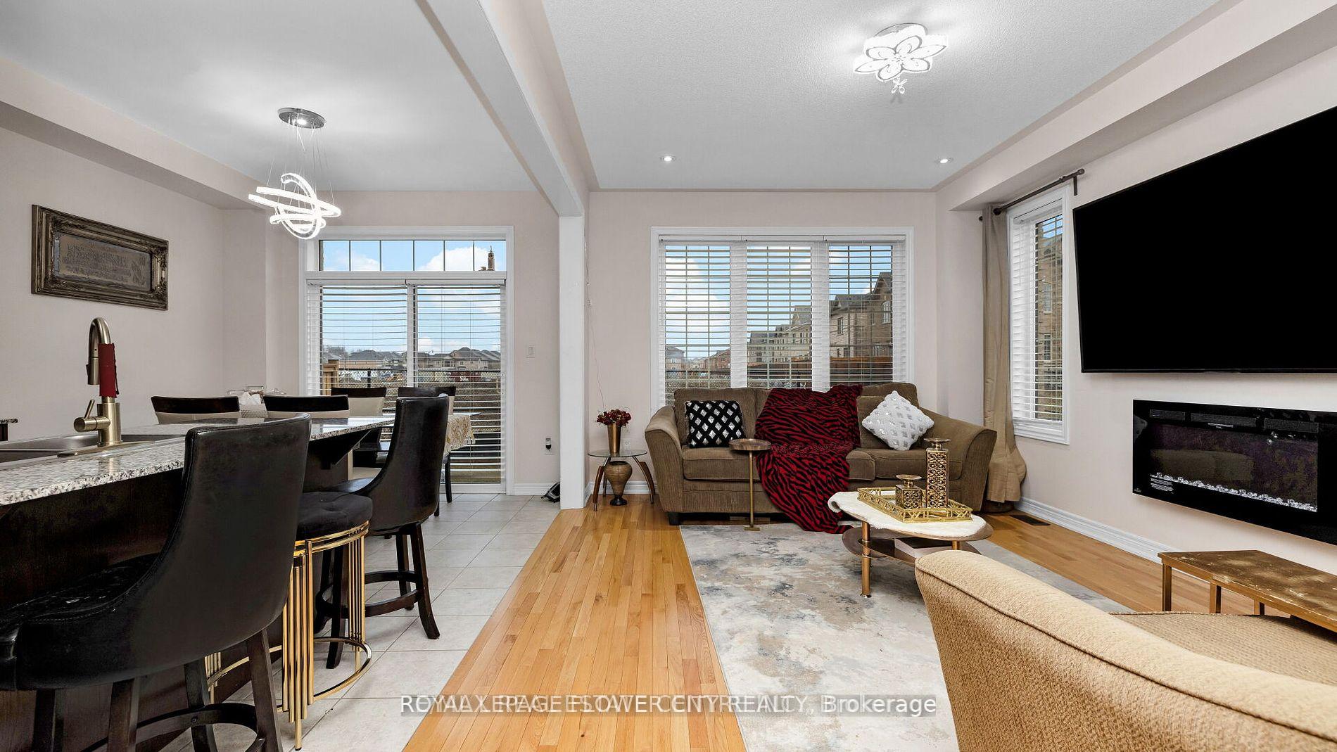 Photo 4 of 38 Clunburry Road, Brampton, Northwest Brampton — HOMEH