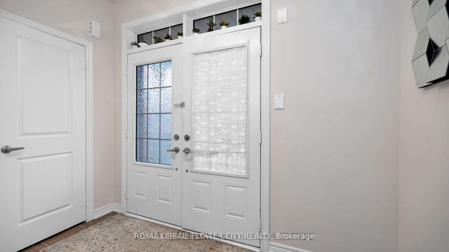 Photo 2 of 38 Clunburry Road, Brampton, Northwest Brampton — HOMEH