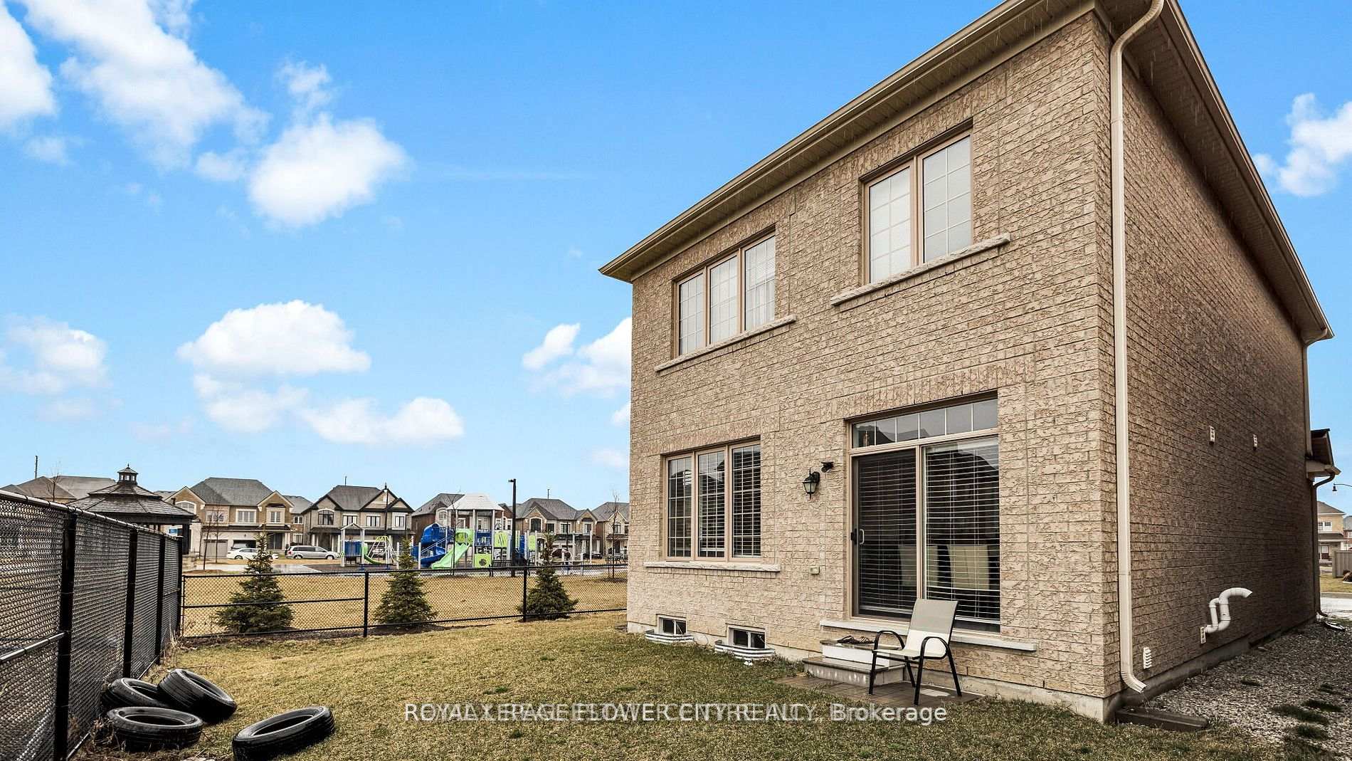 Photo 25 of 38 Clunburry Road, Brampton, Northwest Brampton — HOMEH