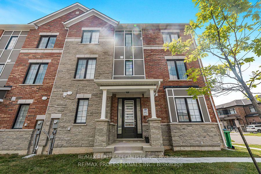 Photo 2 of 45 Keppel Circle S, Brampton, Northwest Brampton — HOMEH