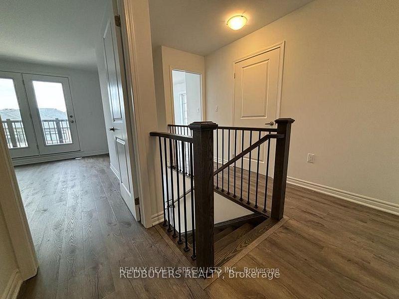 Photo 9 of 45 Keppel Circle S, Brampton, Northwest Brampton — HOMEH