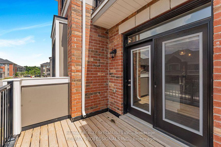 Photo 12 of 45 Keppel Circle S, Brampton, Northwest Brampton — HOMEH
