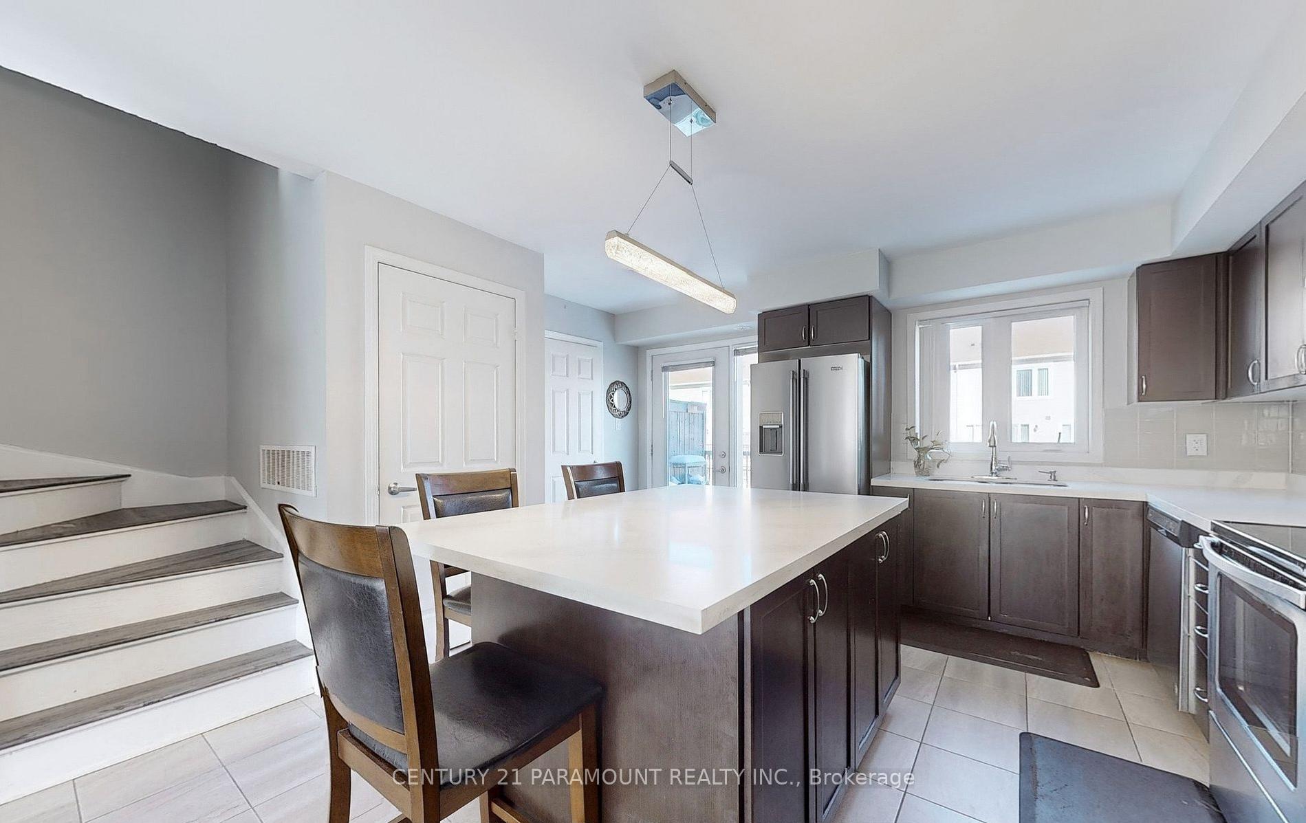 Photo 6 of Unit 213, 250 Sunny Meadow Boulevard, Brampton, Sandringham-Wellington — HOMEH