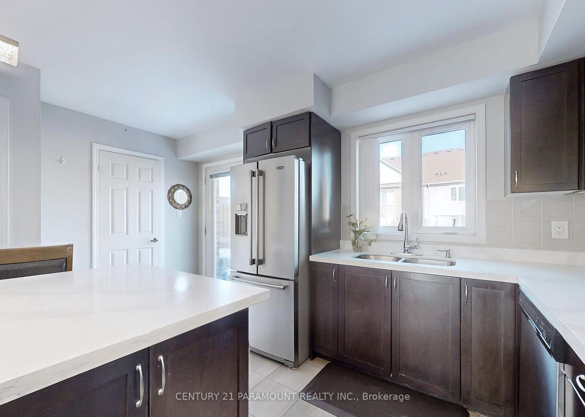 Photo 8 of Unit 213, 250 Sunny Meadow Boulevard, Brampton, Sandringham-Wellington — HOMEH