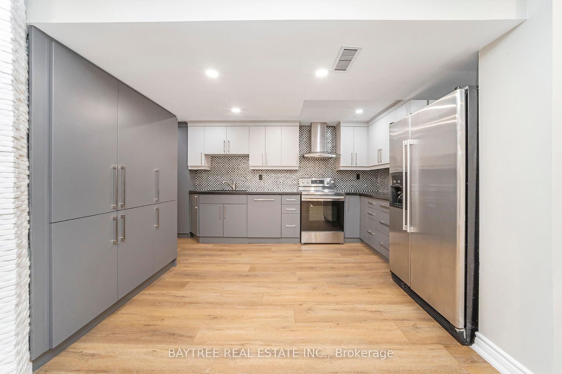Photo 7 of 6 Marmora Place, Brampton, Central Park — HOMEH
