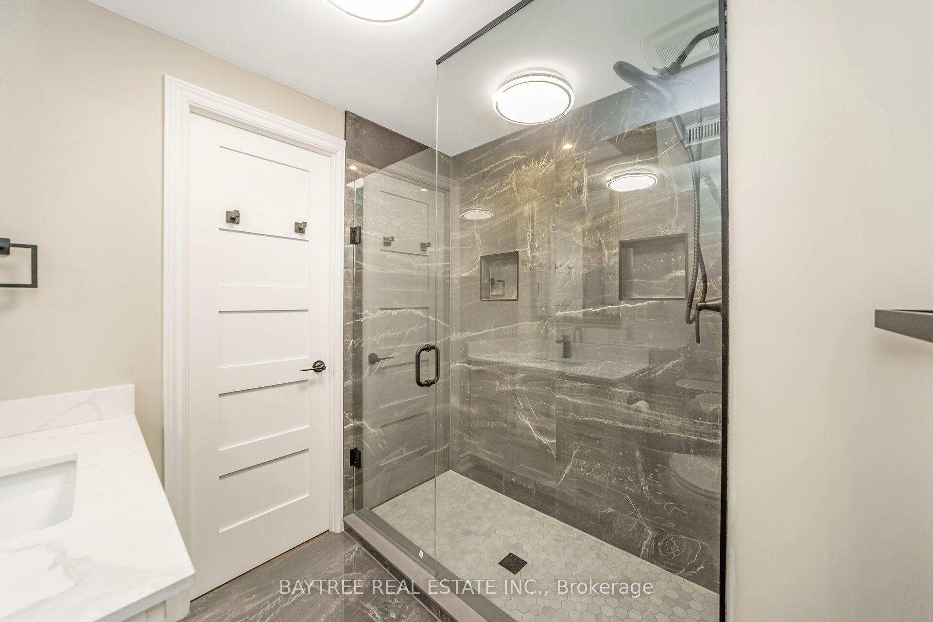 Photo 11 of 6 Marmora Place, Brampton, Central Park — HOMEH