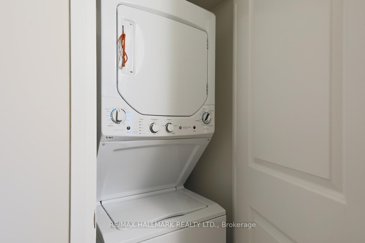 Photo 5 of Unit 220, 1630 Queen Street E, Toronto, The Beaches — HOMEH