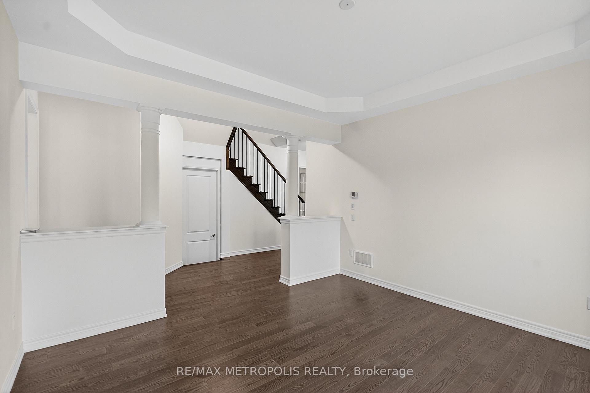 Photo 5 of Unit Upper, 31 Elverton Crescent, Brampton, Northwest Brampton — HOMEH