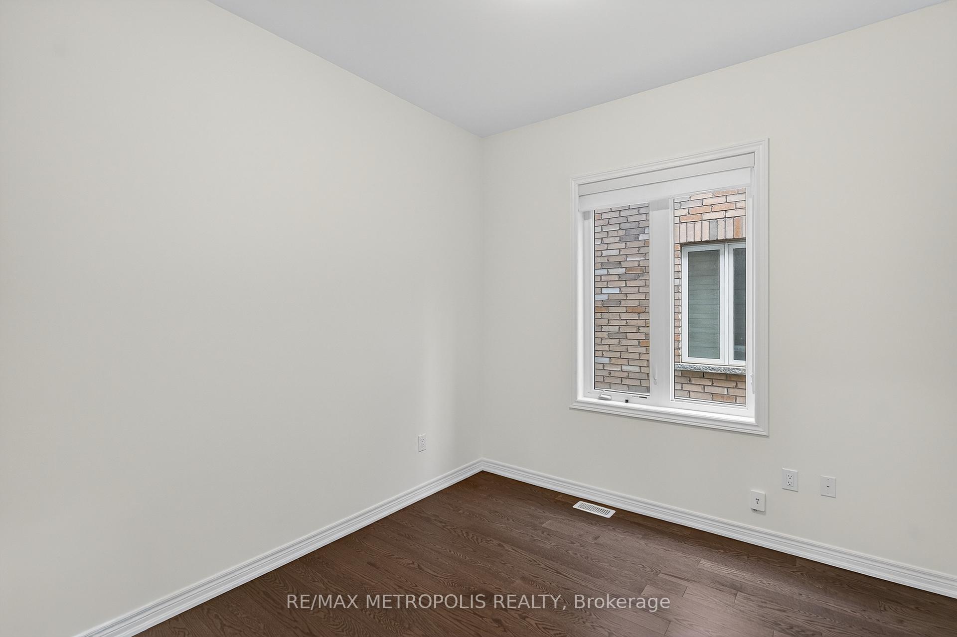 Photo 10 of Unit Upper, 31 Elverton Crescent, Brampton, Northwest Brampton — HOMEH