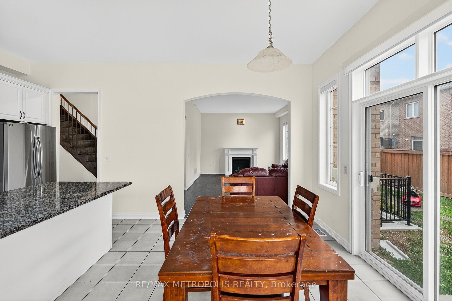 Photo 13 of Unit Upper, 31 Elverton Crescent, Brampton, Northwest Brampton — HOMEH