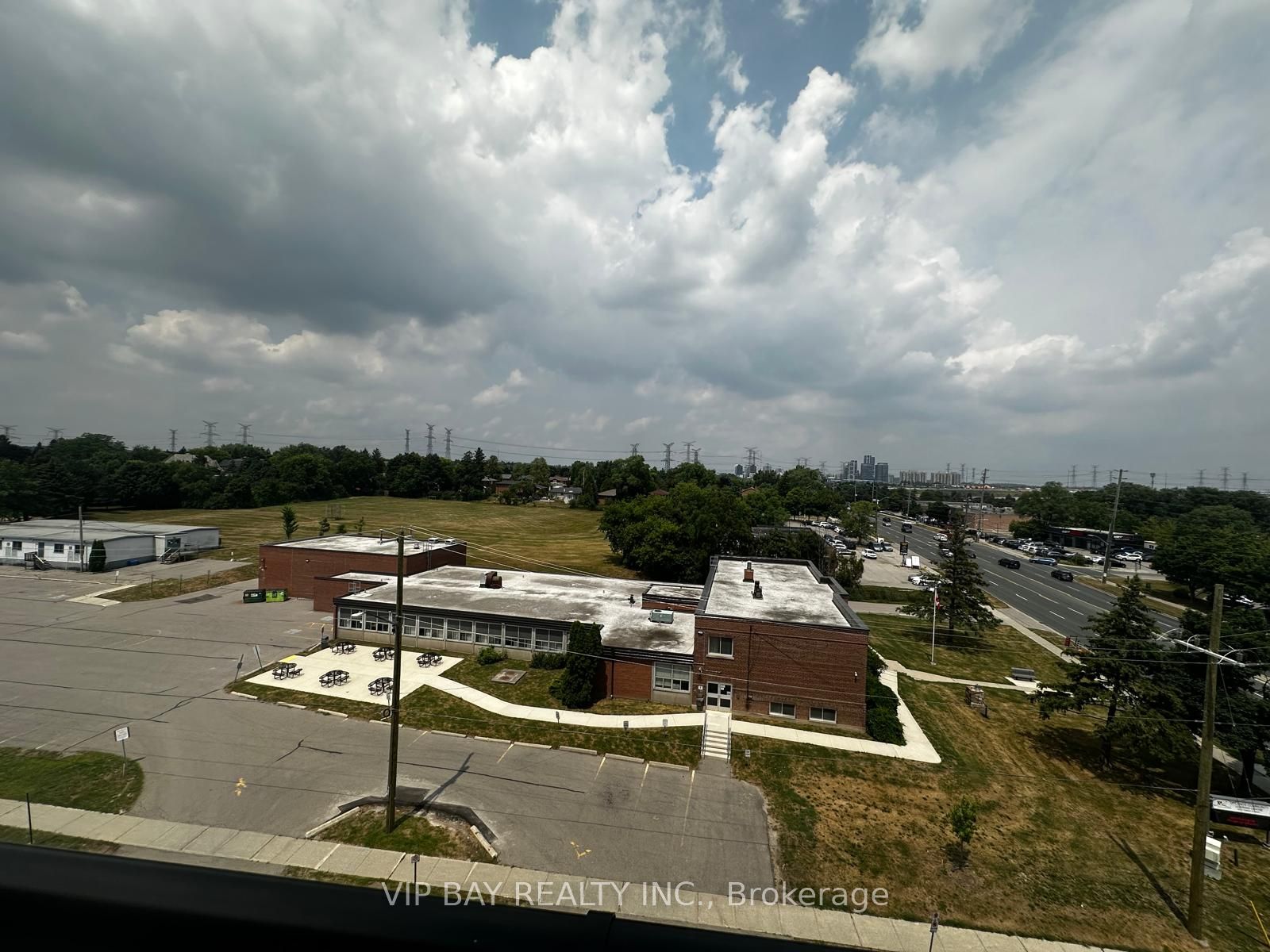 Photo 13 of Unit 607, 8188 Yonge Street, Vaughan, Uplands — HOMEH