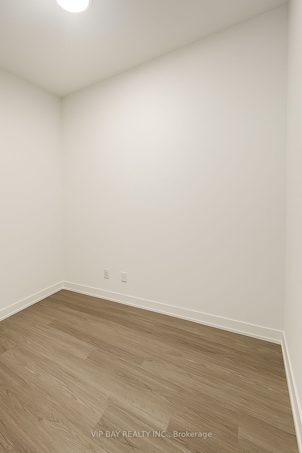 Photo 4 of Unit 607, 8188 Yonge Street, Vaughan, Uplands — HOMEH